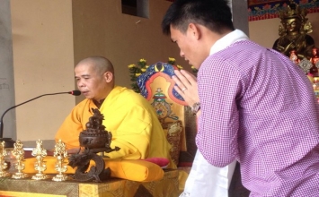 Công Vinh quy y tam bảo